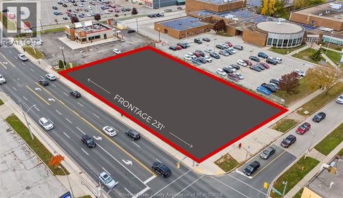 2410-2412 Tecumseh Rd W, Windsor, ON, N9B1W3 | Card Image