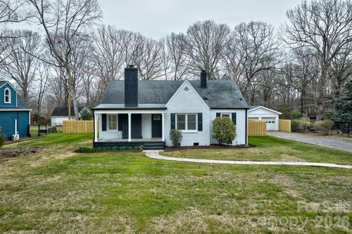 804 Congress St N, York, SC, 29745-1220 | Card Image
