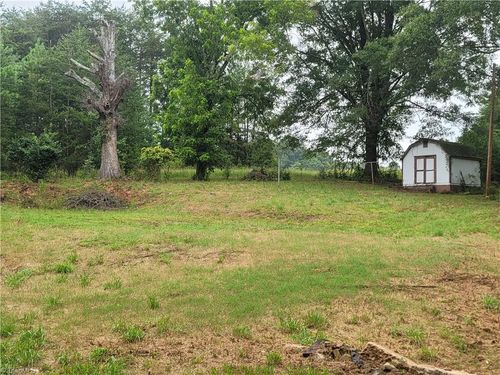 1818 Stone Mountain Rd, Stoneville, NC, 27048-8557 | Card Image