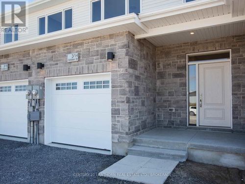 314 Holden St, Kingston, ON, K7P0M4 | Card Image