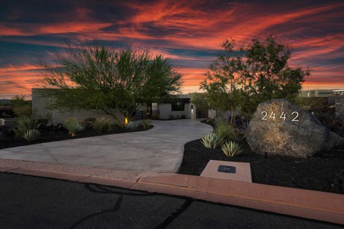 2442 N Kiva Trl, St George, UT, 84770-1290 | Card Image