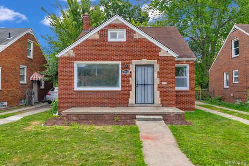 17918 Chester St, Detroit, MI, 48224-1256 | Card Image