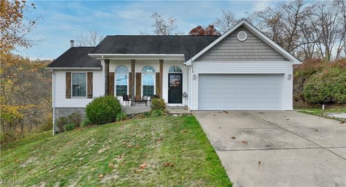 64640 Patterson Hill Rd, Bellaire, OH, 43906-9715 | Card Image