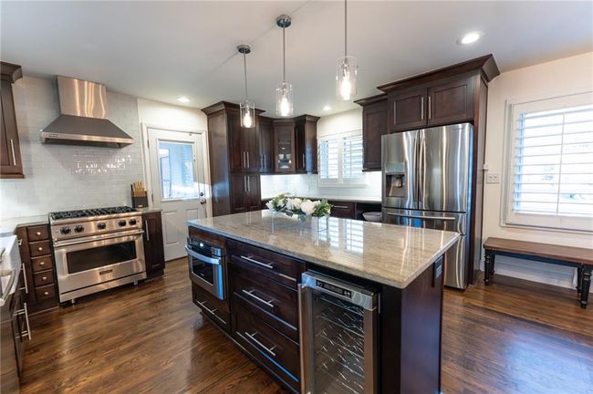 3844 Longview Dr, House other with 3 bedrooms, 3 bathrooms and 3 parking in Chamblee GA | Image 7