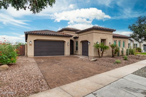 3010 E Desert Ln, Phoenix, AZ, 85042-7195 | Card Image