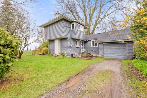 247 Hedge Rd, Sutton West, ON, L0E1R0 | Card Image