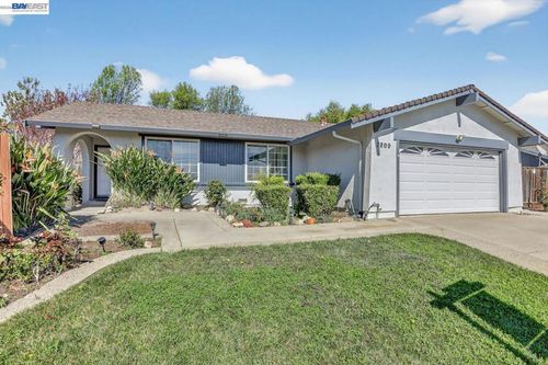 7800 Woodren Ct, Dublin, CA, 94568-1340 | Card Image