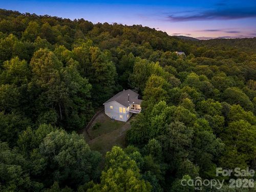 130 High Rock Acres Dr, Black Mountain, NC, 28711-8603 | Card Image