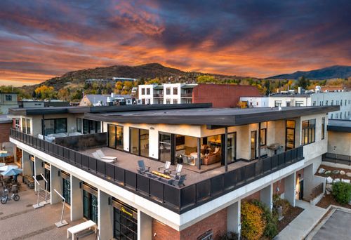 33 9th St, Steamboat Springs, CO, 80487-5003 | Card Image