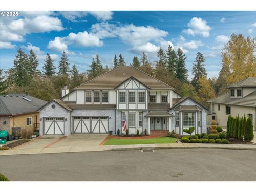 6499 Se Norma Cir, Milwaukie, OR, 97267-5183 | Card Image