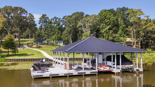 15807 N Peninsula Rd, Whitehouse, TX, 75791-8327 | Card Image