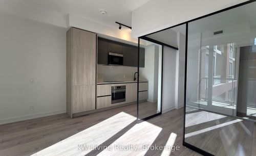 1211-108 Peter St, Toronto, ON, M5V0W2 | Card Image