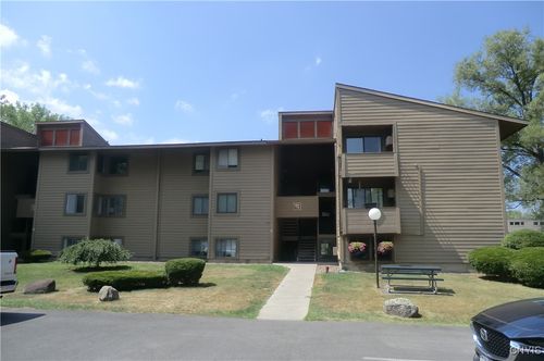 176 Watertree Dr, East Syracuse, NY, 13057-1923 | Card Image