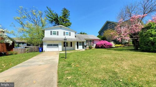6405 Middleburg Ln, BETHESDA, MD, 20817-5531 | Card Image