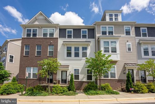 6069 Dreher Ct, FALLS CHURCH, VA, 22044-3325 | Card Image