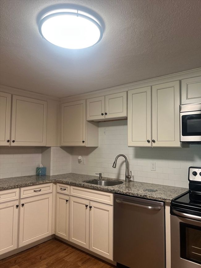 APT-210 - 9 Broadway, Condo with 1 bedrooms, 1 bathrooms and 1 parking in Saugus MA | Image 15