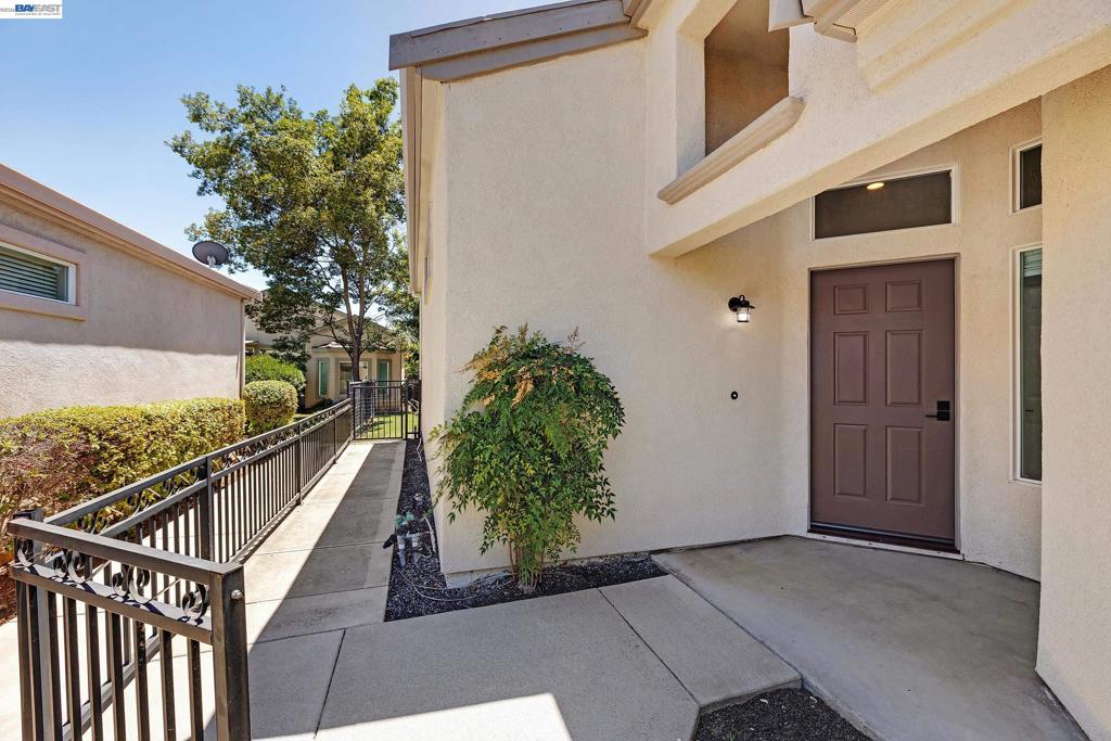 Residential in Brentwood 3