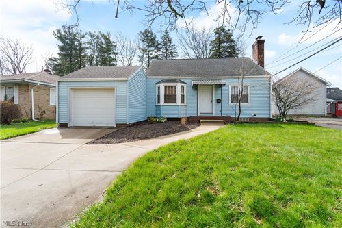 1722 39th St Nw, Canton, OH, 44709-2455 | Card Image