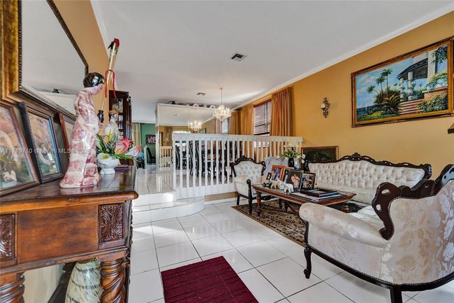 5223 Sw 155 Th Way, House other with 3 bedrooms, 3 bathrooms and null parking in Miramar FL | Image 7
