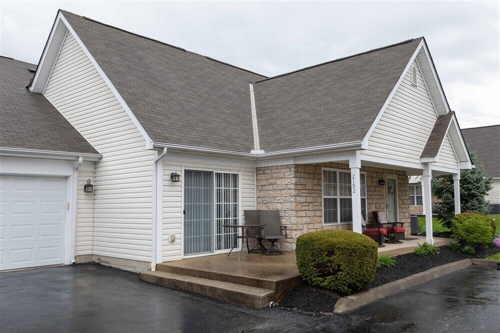 Meadowlark Ln, Reynoldsburg, OH 43068