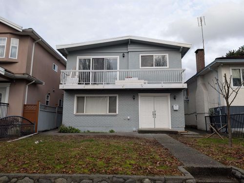 {{alt}} | Card Image