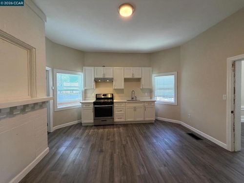 529 Carolina St, Vallejo, CA, 94590-5455 | Card Image