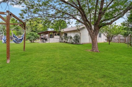 11204 Applewood Dr, Austin, TX, 78758-4206 | Card Image