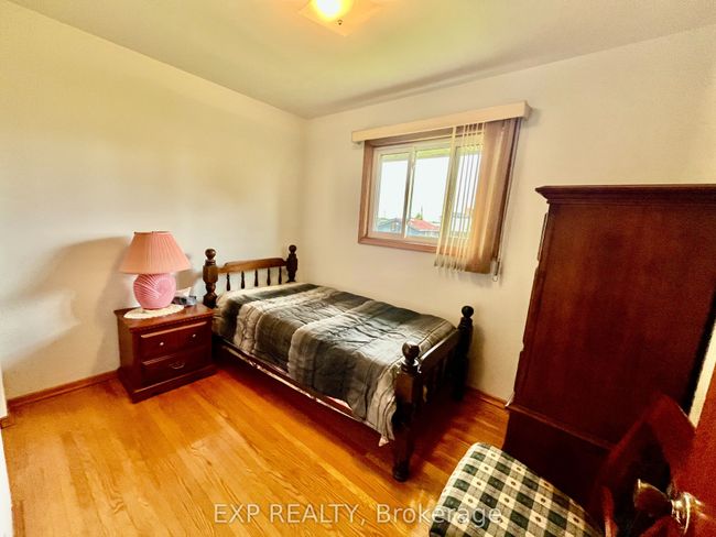 134 Alison Ave, Home with 3 bedrooms, 2 bathrooms and 4 parking in Cambridge ON | Image 9