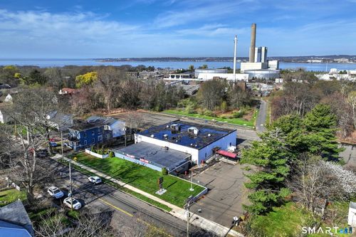 560 Woodward Ave, New Haven, CT, 06512-1953 | Card Image