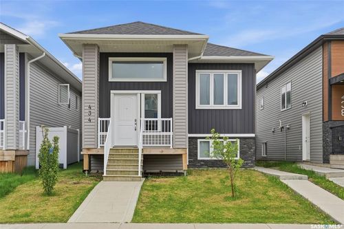 434 Mcarthur Crescent, Saskatoon, SK, S7L6Y3 | Card Image