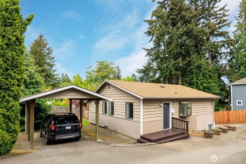 19708 North Park Avenue N, Shoreline, WA, 98133 | Card Image