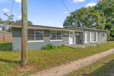 1460 Marvin C Zanders Avenue, House other with 4 bedrooms, 2 bathrooms and null parking in APOPKA FL | Image 1