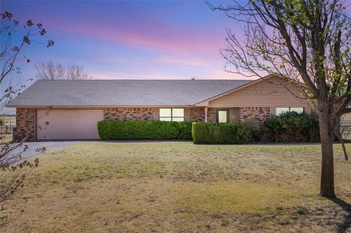 2350 Beverly Ln, Clinton, OK, 73601-9618 | Card Image