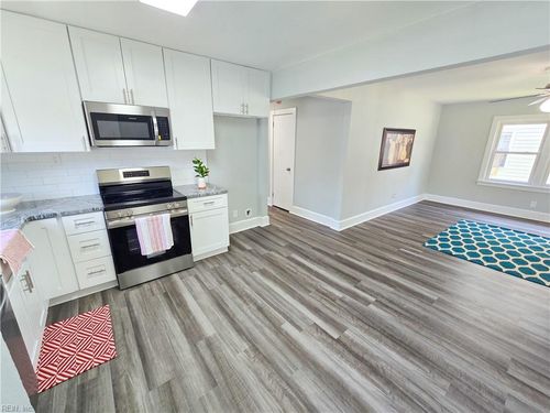 120 Oak St, Suffolk, VA, 23434-3916 | Card Image