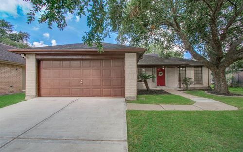 806 Country Place Blvd, Pearland, TX, 77584-2027 | Card Image