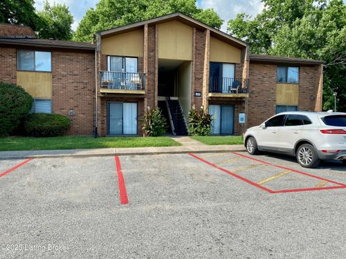 99-7050 Wildwood Cir, Louisville, KY, 40291-1779 | Card Image