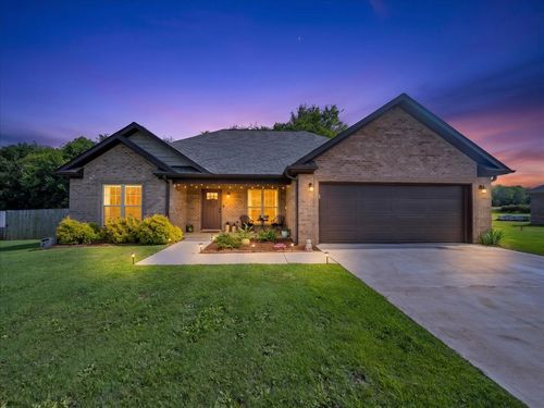 36 W Blue Heron Dr, Killen, AL, 35645-7588 | Card Image