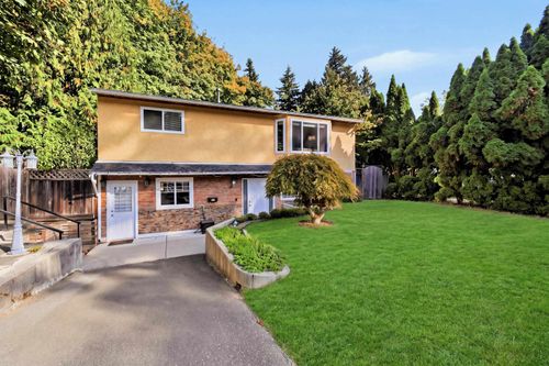 7596 143 St, Surrey, BC, V3W5P3 | Card Image