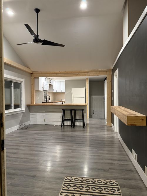 2117 E Schumacher Ave, Burton, MI, 48529-2437 | Card Image