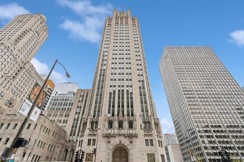 810-435 N Michigan Ave, Chicago, IL, 60611-4009 | Card Image