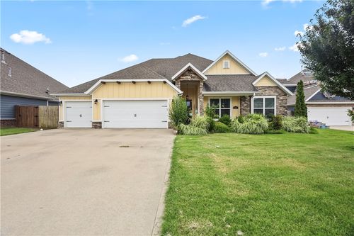 1041 Silver Maple St, Centerton, AR, 72719-7048 | Card Image