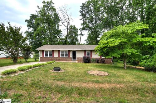 216 Pinefield Drive, Greenville, SC, 29605 | Card Image