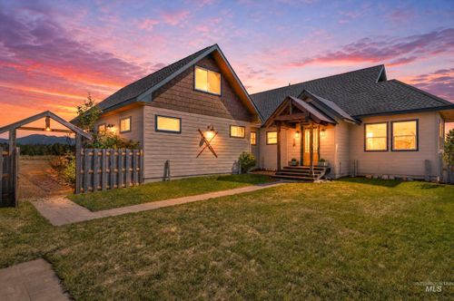 59 Salmon Loop, Donnelly, ID, 83615 | Card Image