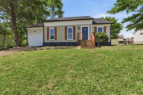 737 Heritage Dr, Madison, TN, 37115-5902 | Card Image