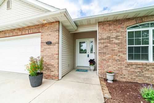 5003 Chesapeake Ln, COLUMBIA, MO, 65202-6420 | Card Image