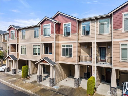 4000 Ne 3rd Pl, Renton, WA, 98056-4130 | Card Image