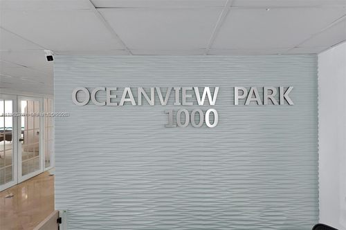 231-1000 Parkview Dr, Hallandale Beach, FL, 33009-2930 | Card Image