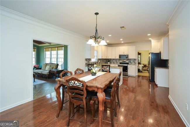 305 Collegiate Dr, House other with 5 bedrooms, 4 bathrooms and 2 parking in Powder Springs GA | Image 16