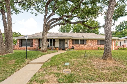 5024 Fall River Dr, Fort Worth, TX, 76103-1210 | Card Image