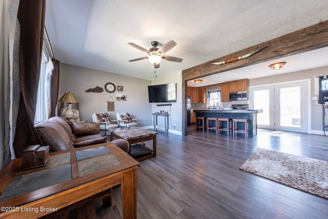8113 Ky Highway 259 N, House other with 3 bedrooms, 1 bathrooms and null parking in Bee Spring KY | Image 7
